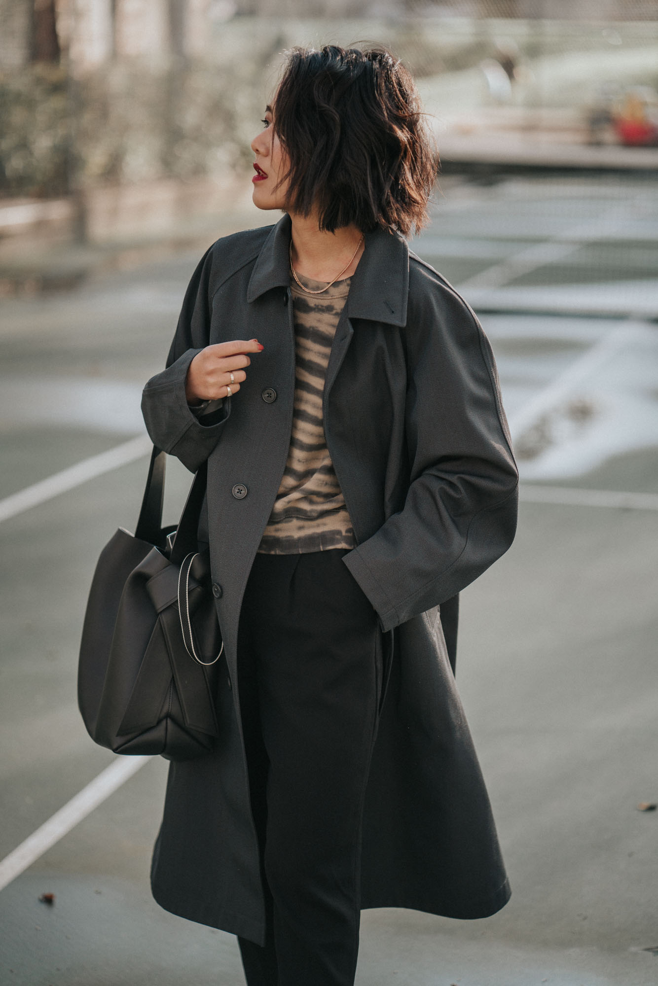 Musubi Midi Leather Tote Bag in Brown - Acne Studios