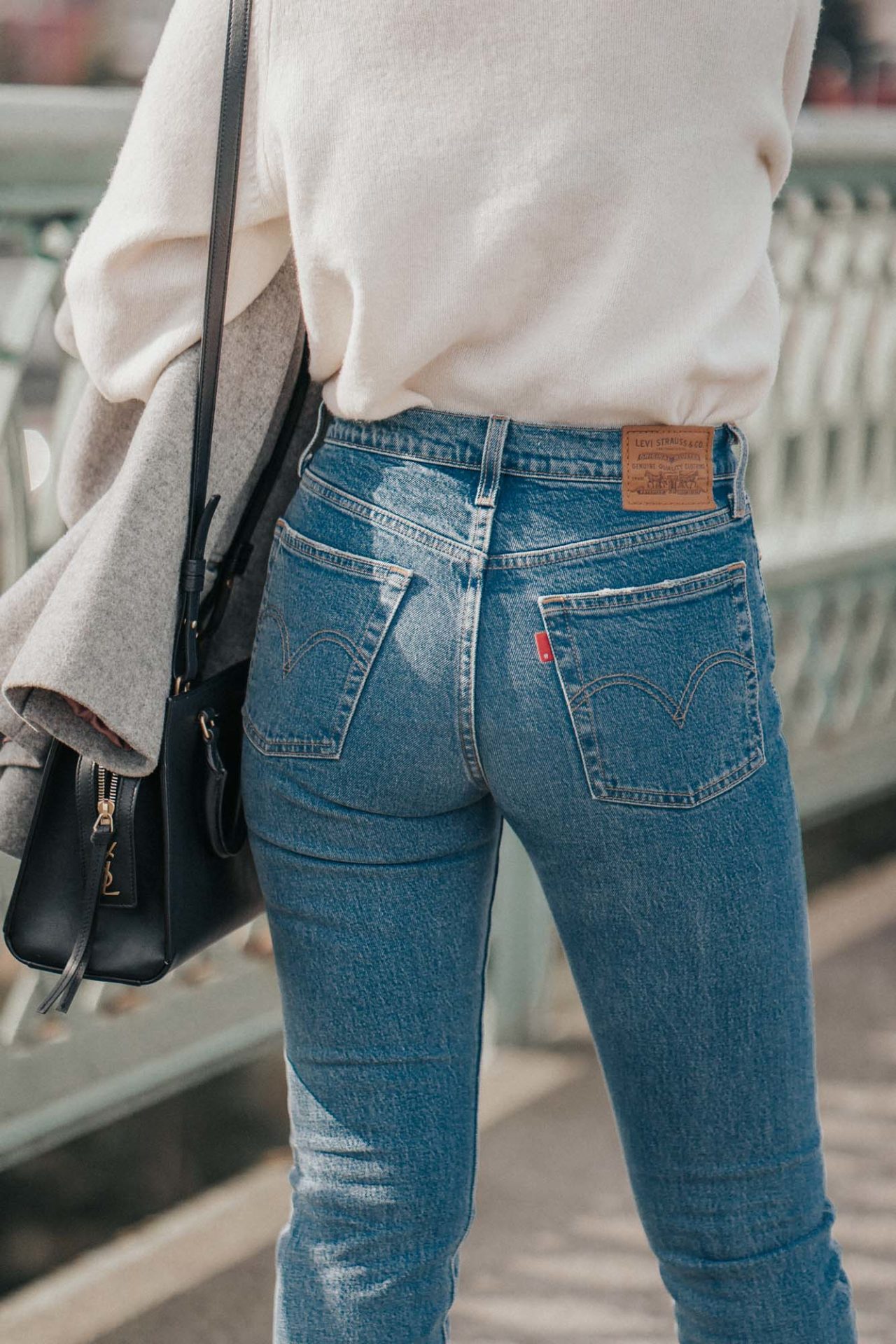 Best High Waisted Jeans Levi’s, Agolde, Grlfrnd, & Everlane Style