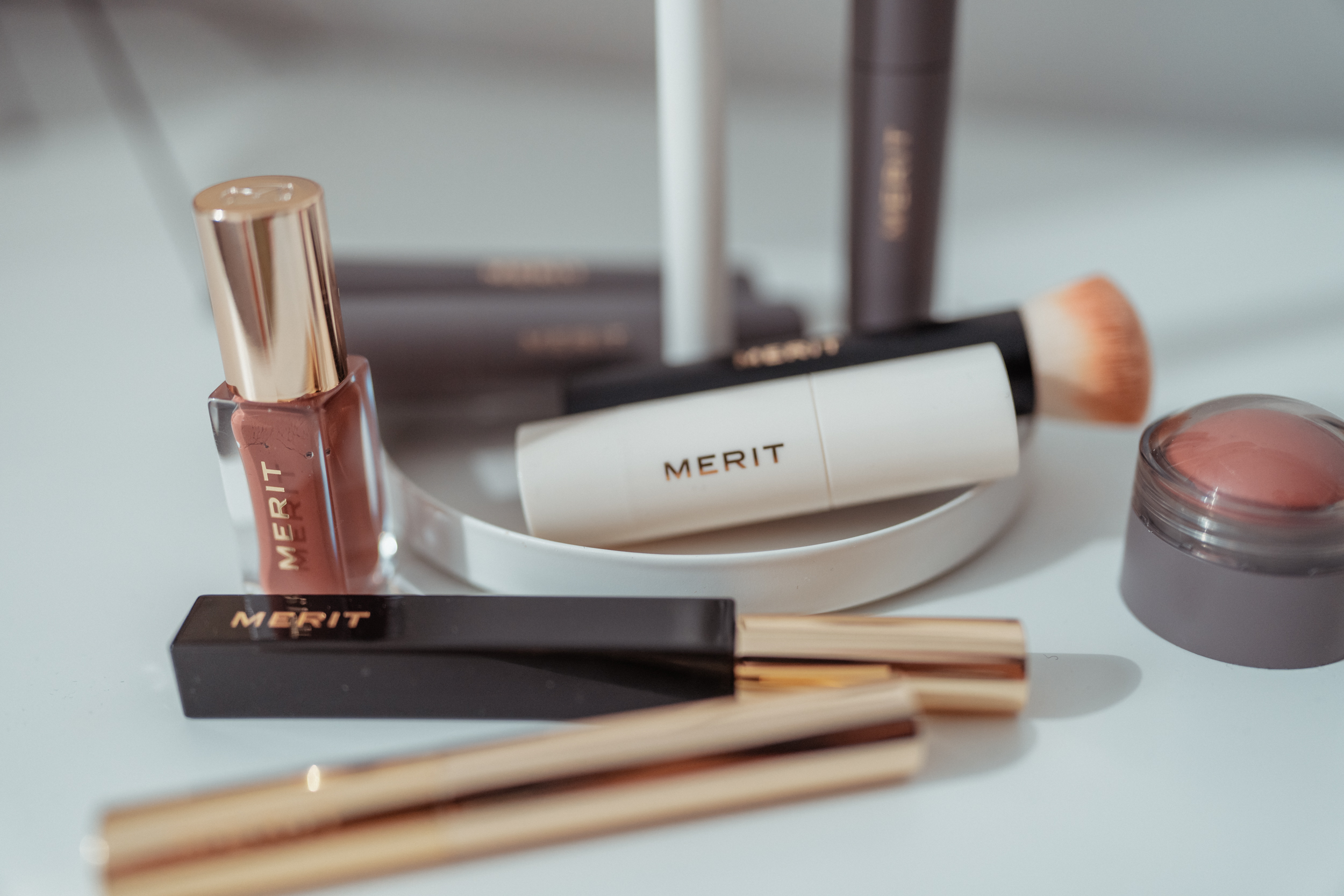 https://styleandsenses.com/merit-beauty-the-minimalist-makeup-honest-review-of-all-of-the-products/