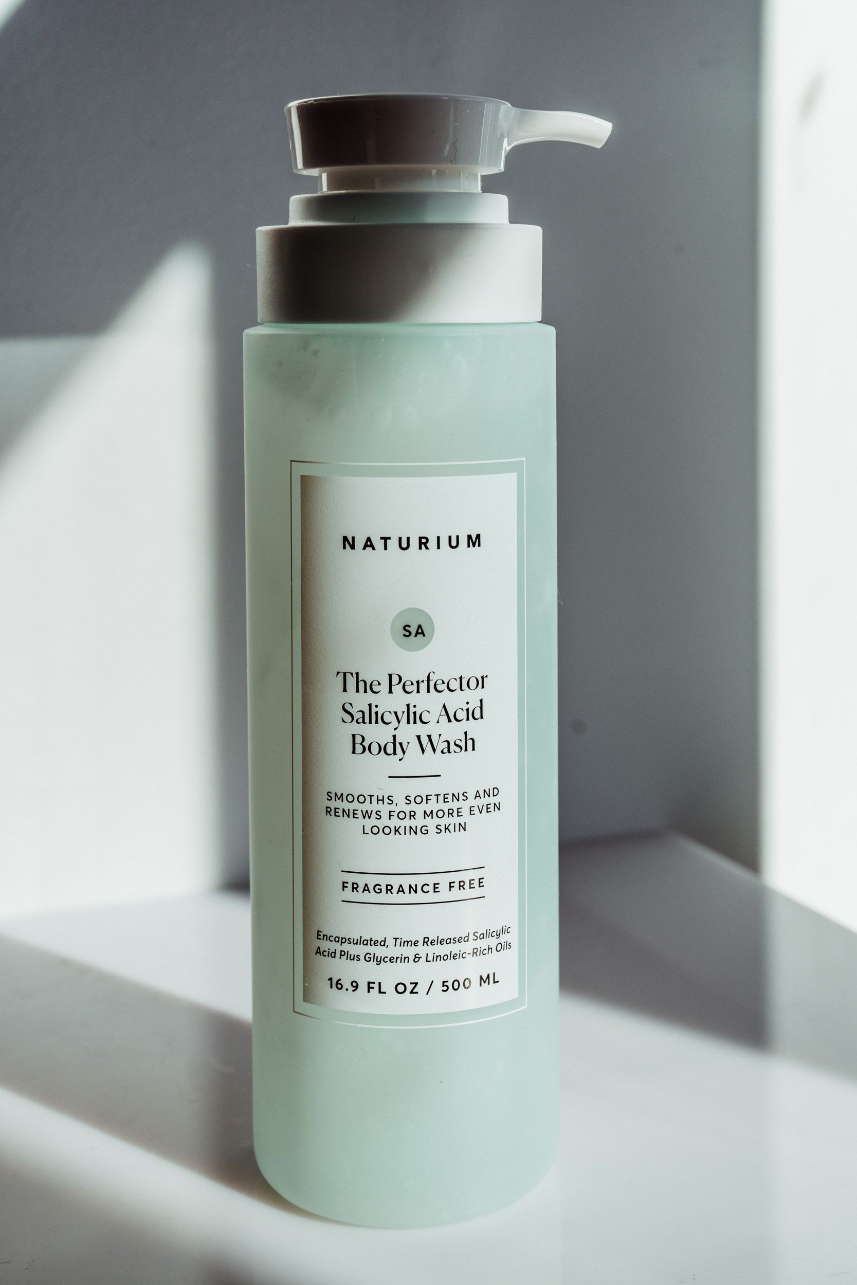 The Perfector Salicylic Acid Body Wash naturium review an trieu style and senses
