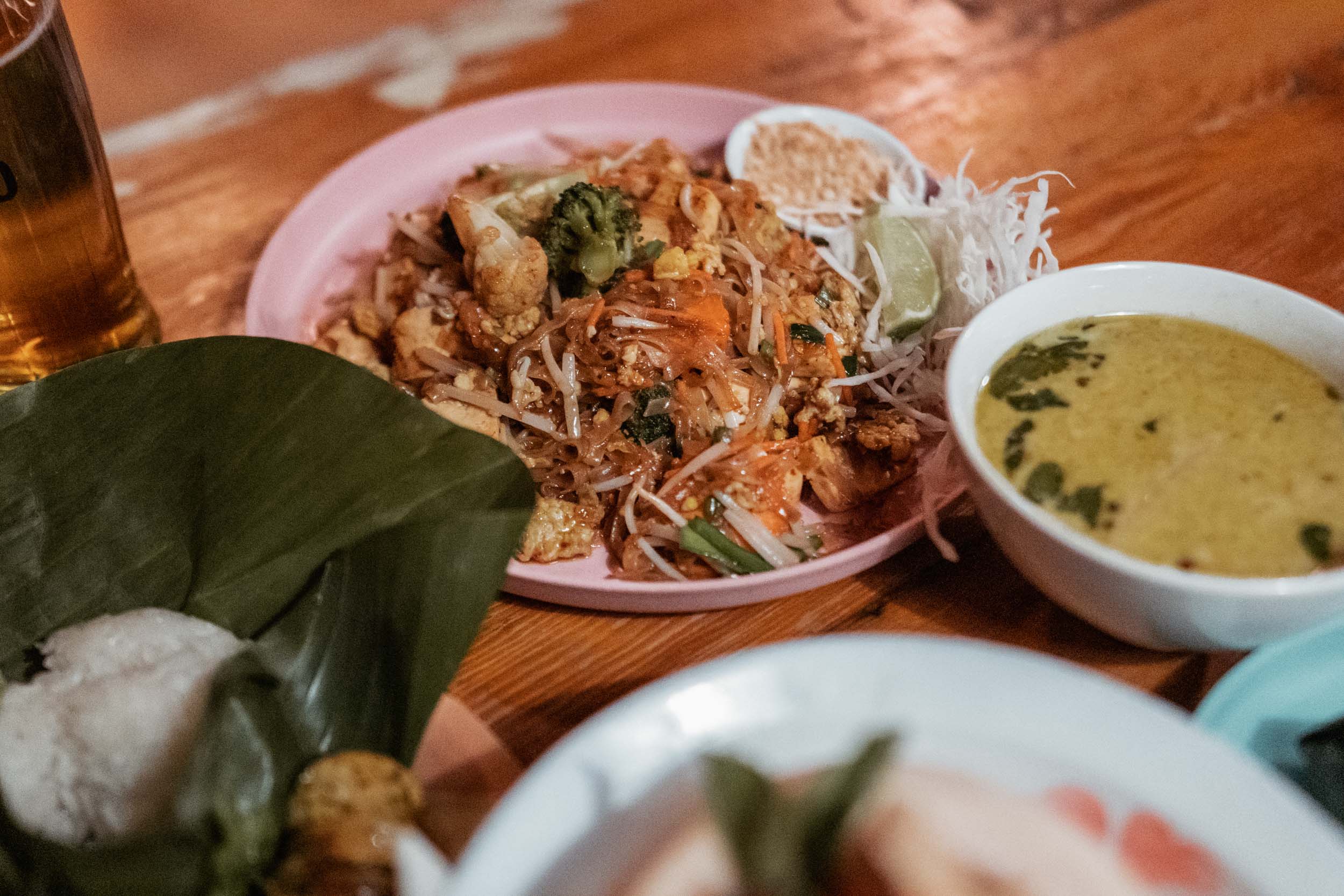 toronto travel guide by an trieu PAI thai