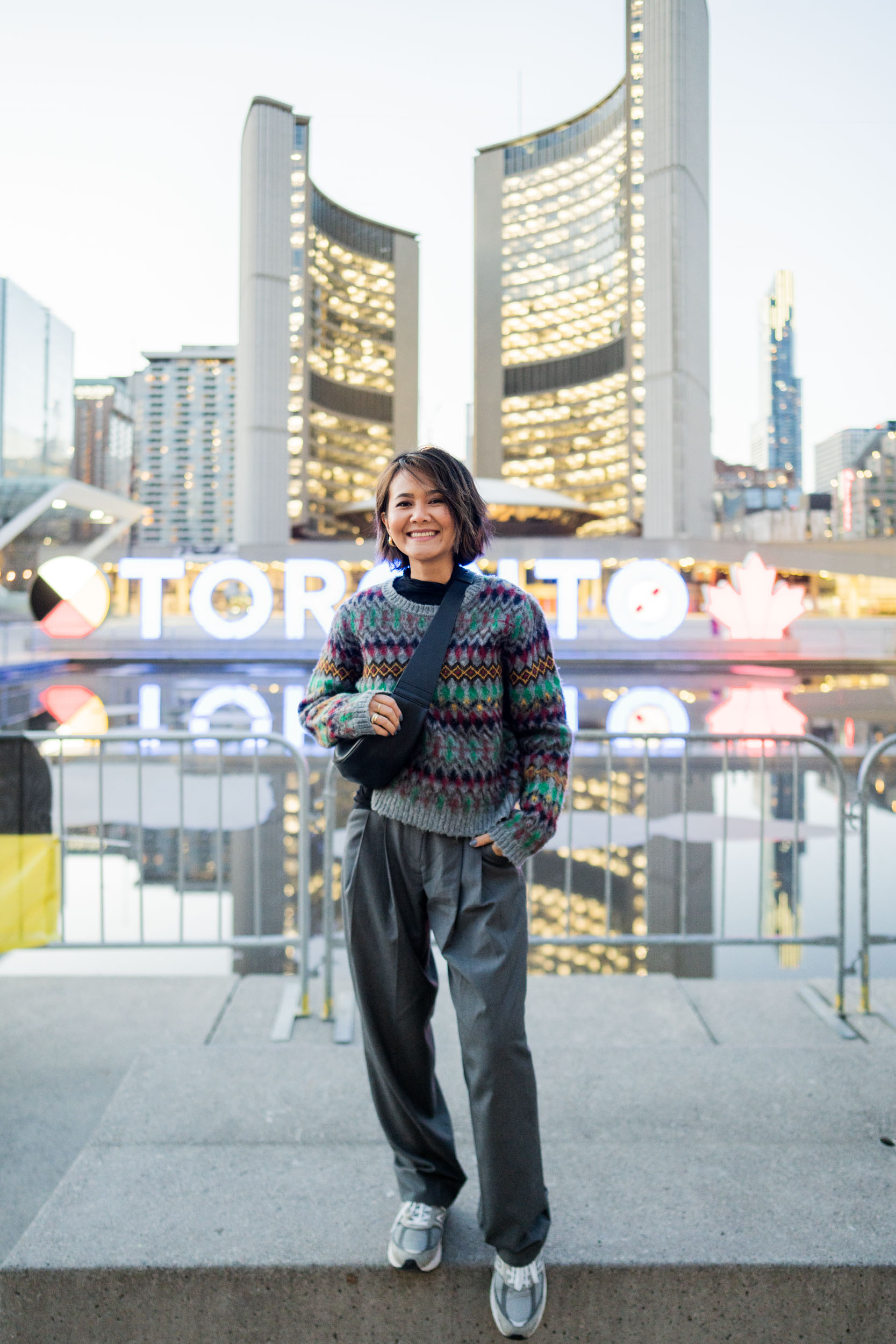 toronto travel guide by an trieu nathan phillips square sign