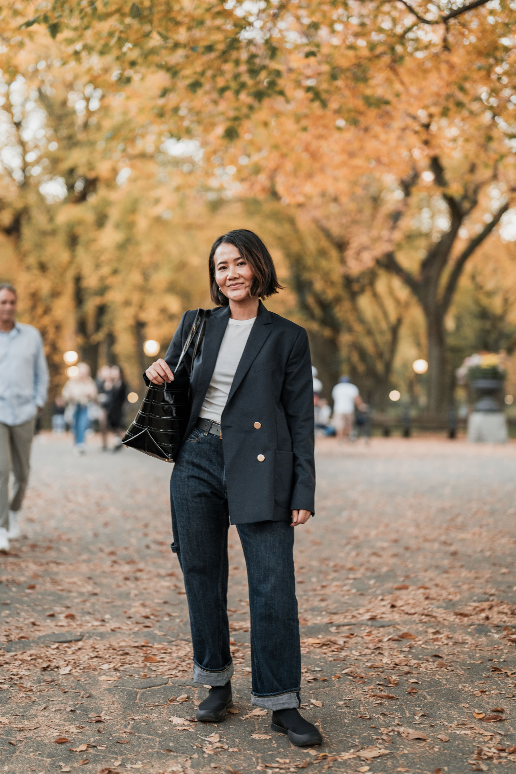 Style & Senses - An Trieu - The Row Khaite Central Park Flore FLore Generale Officine Studio Nicholson Khaite tote robbie belt NYC blogger fall Naked Cashmere